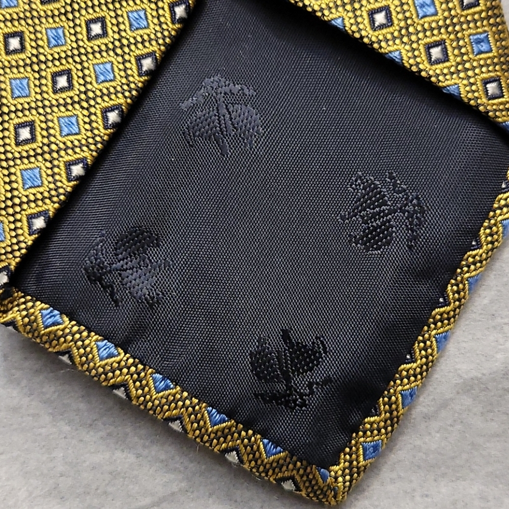 BROOKS BROTHERS 100% SILK NECKTIE - Picture 2 of 12